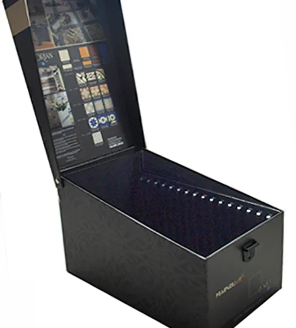 Caja para muestras de cerámica