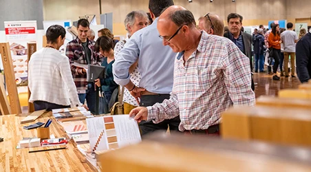 Participar en ferias de construcción